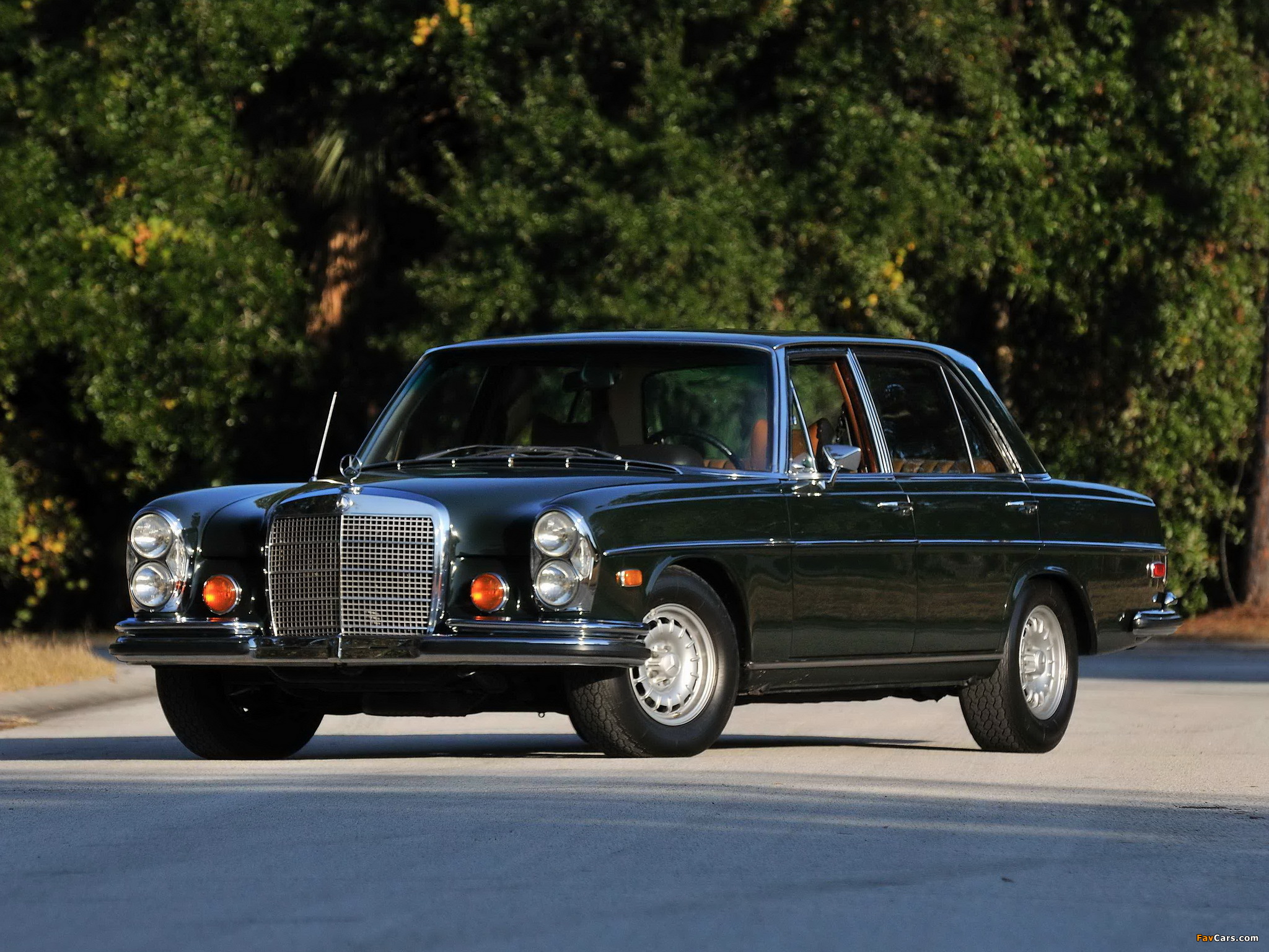 Photos of Mercedes-Benz 300 SEL 6.3 US-spec (W109) 1967–72 (2048 x 1536)