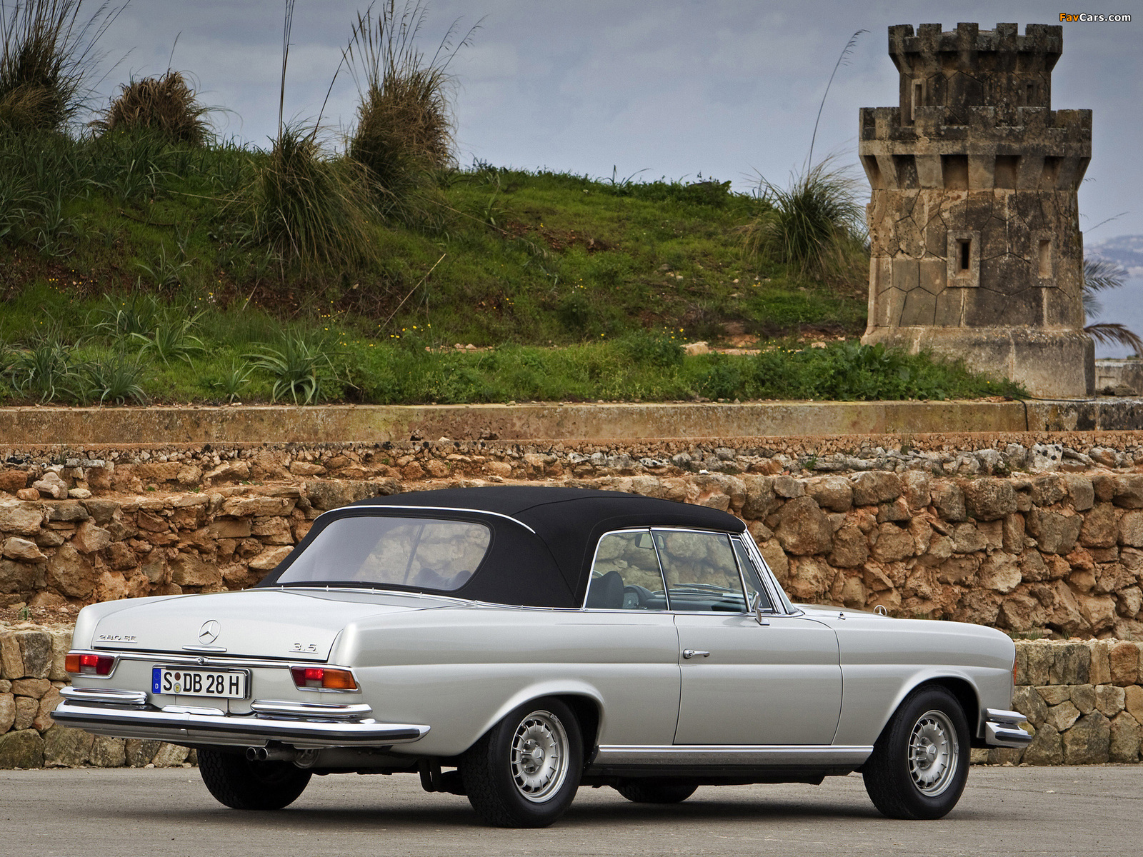 Photos of Mercedes-Benz 280 SE Cabriolet (W111) 1967–71 (1600 x 1200)