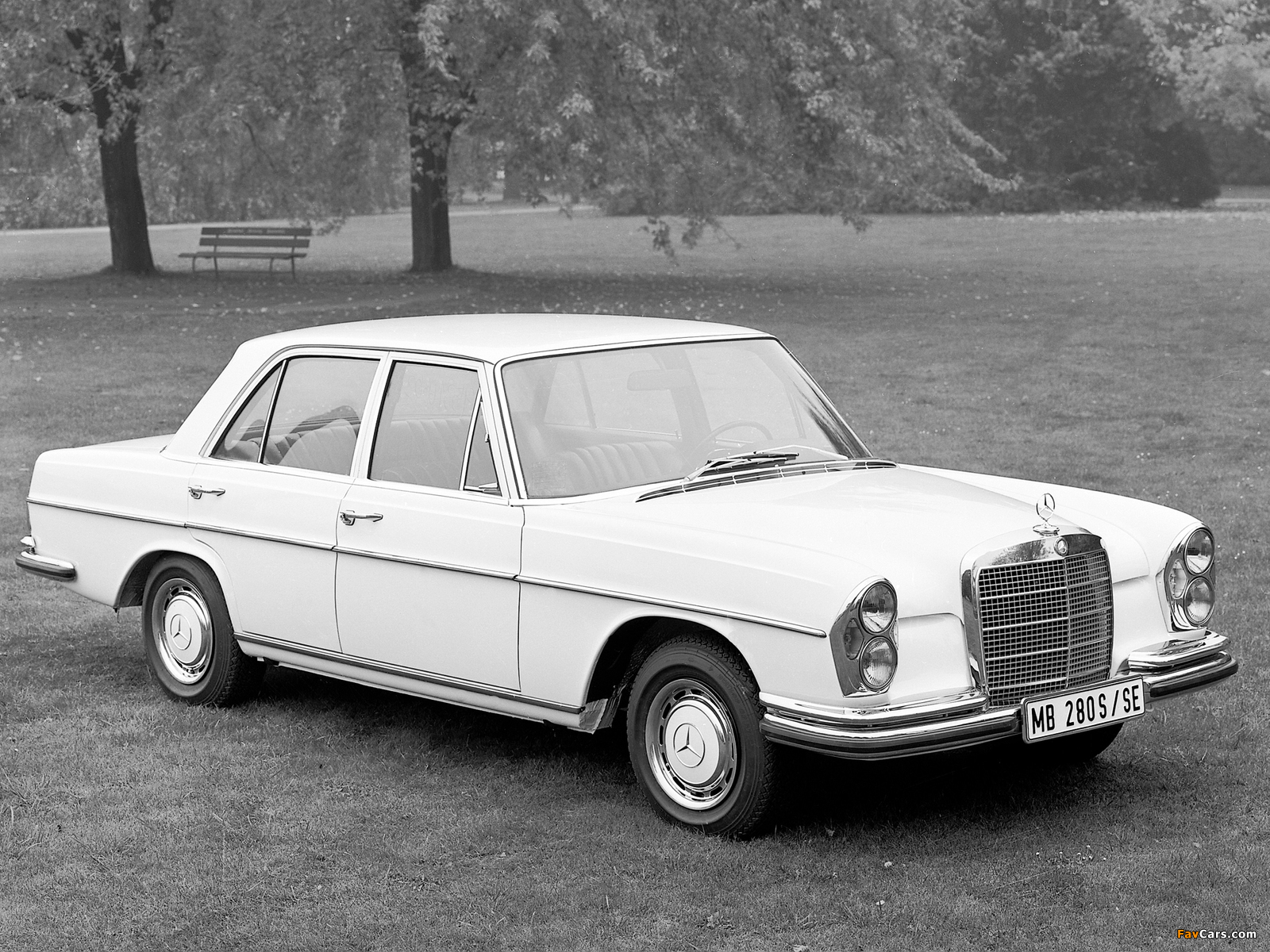 Photos of Mercedes-Benz 280 SE (W108) 1967–72 (1600 x 1200)