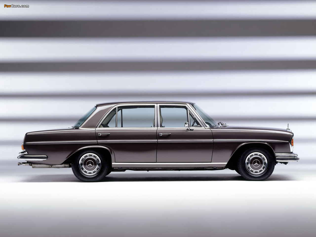Photos of Mercedes-Benz 300SEL 6.3 (W109) 1968–72 (1280 x 960)
