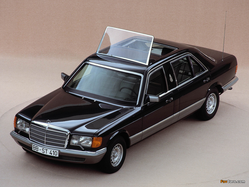 Photos of Mercedes-Benz S-Klasse Popemobile (W126) 1985 (1024 x 768)
