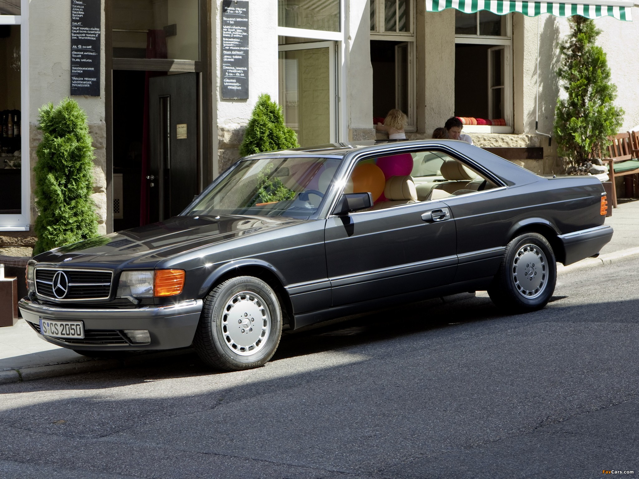 Photos of Mercedes-Benz 560 SEC (C126) 1985–91 (2048 x 1536)