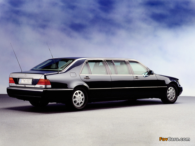 Photos of Mercedes-Benz S 600 L Pullman Guard (V140) 1993–98 (640 x 480)