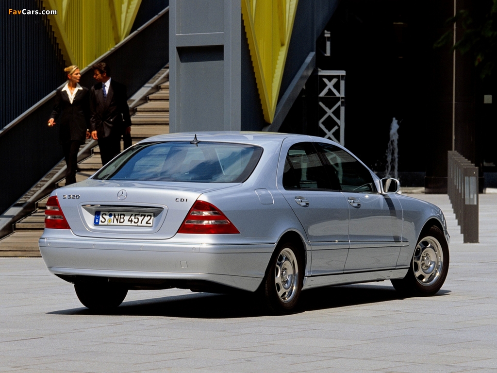 Photos of Mercedes-Benz S 320 CDI (W220) 1998–2002 (1024 x 768)