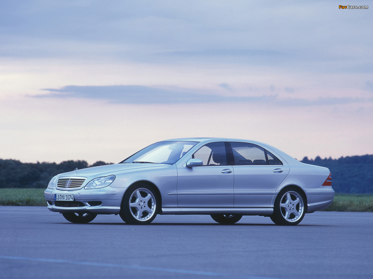 Photos of Mercedes-Benz S 63 AMG (W220) 2002 (1280 x 960)