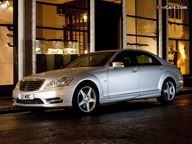 Photos of Mercedes-Benz S 350 CDI AMG Sports Package UK-spec (W221) 2009–13 (640 x 480)