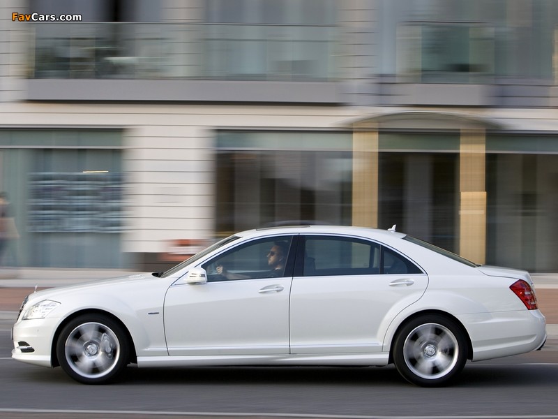 Photos of Mercedes-Benz S 350 CDI AMG Sports Package UK-spec (W221) 2009–13 (800 x 600)