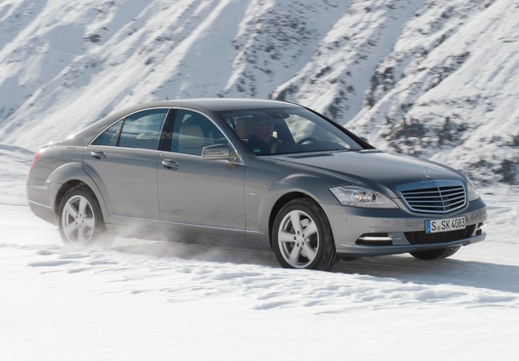 Photos of Mercedes-Benz S 350 BlueTec 4MATIC (W221) 2010–13