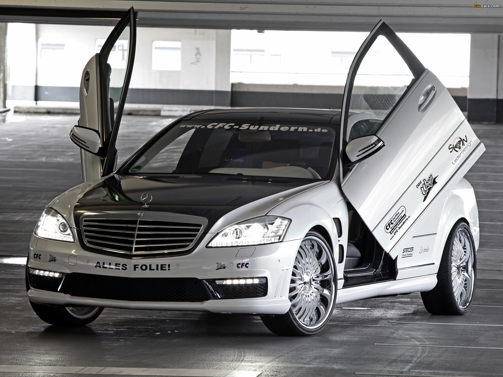 Photos of CFC Mercedes-Benz S 65 AMG (W221) 2012–13 (2048 x 1536)