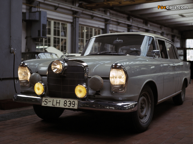 Pictures of Mercedes-Benz 220 SE Rally (W111) 1960–64 (640 x 480)