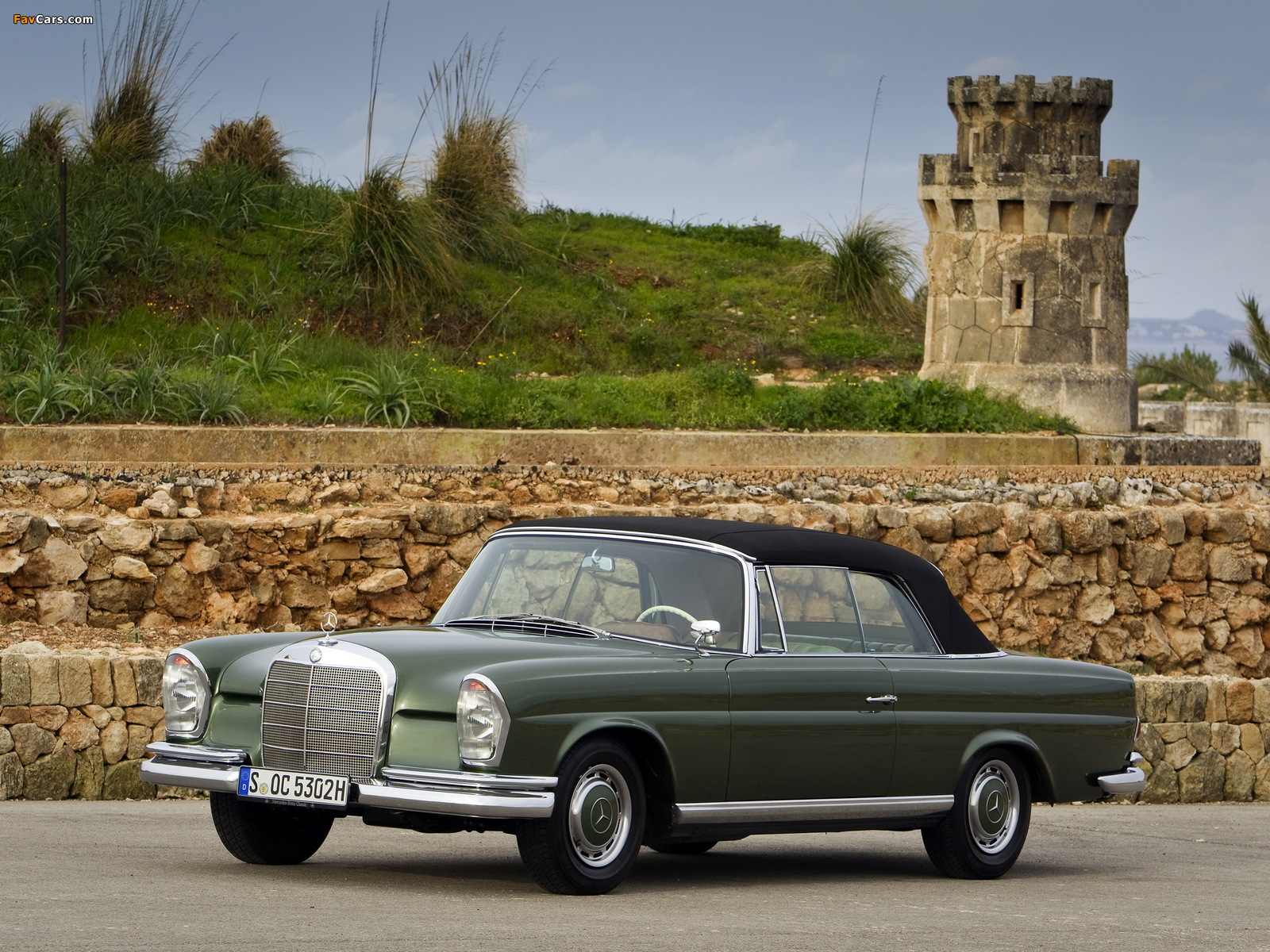 Pictures of Mercedes-Benz 220 SE Cabriolet (W111) 1961–65 (1600 x 1200)