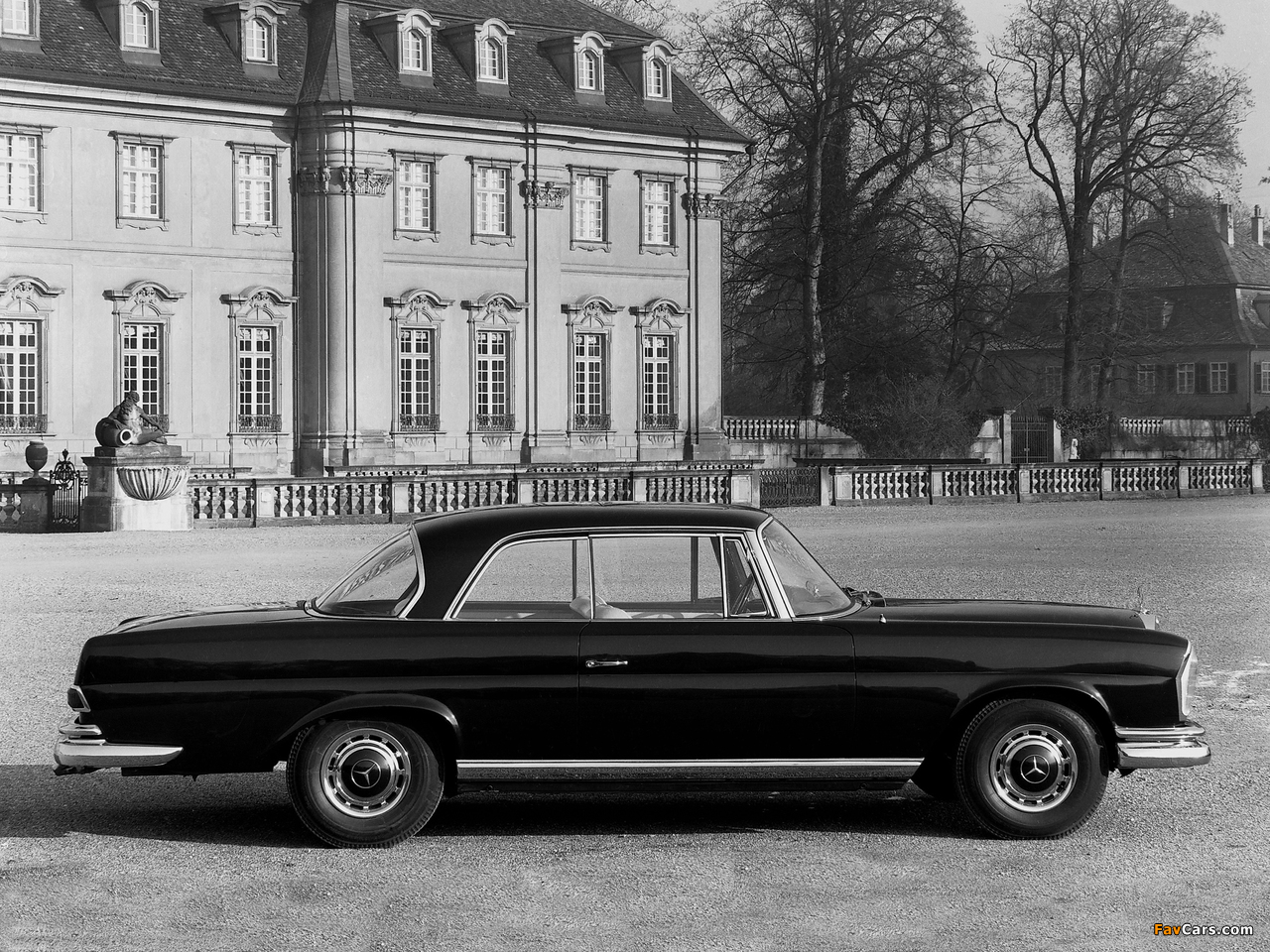 Pictures of Mercedes-Benz 220 SE Coupe (W111) 1961–65 (1280 x 960)