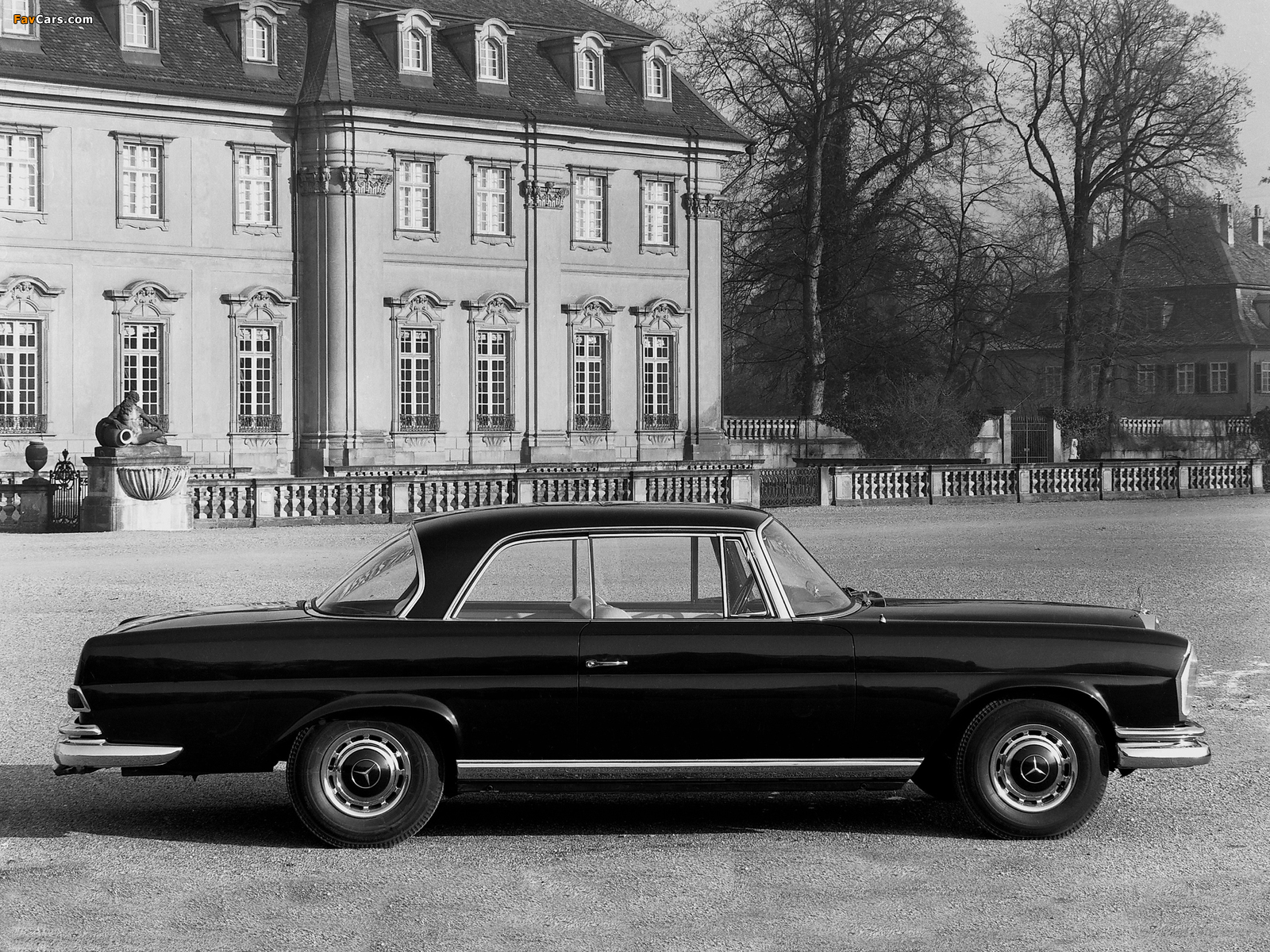 Pictures of Mercedes-Benz 220 SE Coupe (W111) 1961–65 (1600 x 1200)