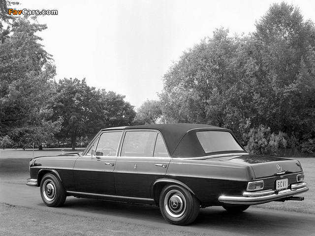 Pictures of Mercedes-Benz 300 SEL Landaulet Popemobile (W109) 1966 (640 x 480)