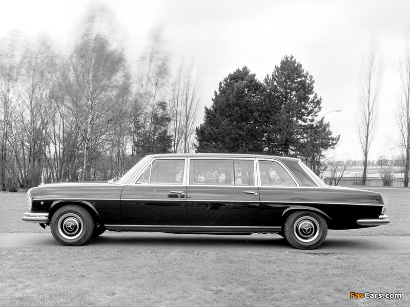 Pictures of Mercedes-Benz 300 SEL Limousine (W109) 1967 (800 x 600)