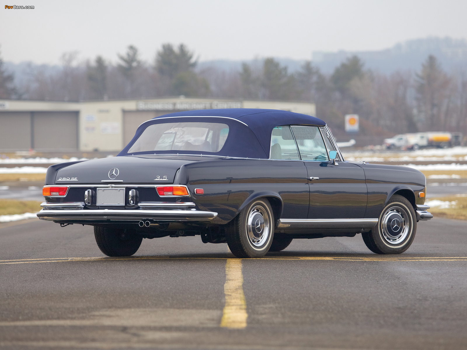 Pictures of Mercedes-Benz 280 SE 3.5 Cabriolet US-spec (W111) 1969–71 (1600 x 1200)