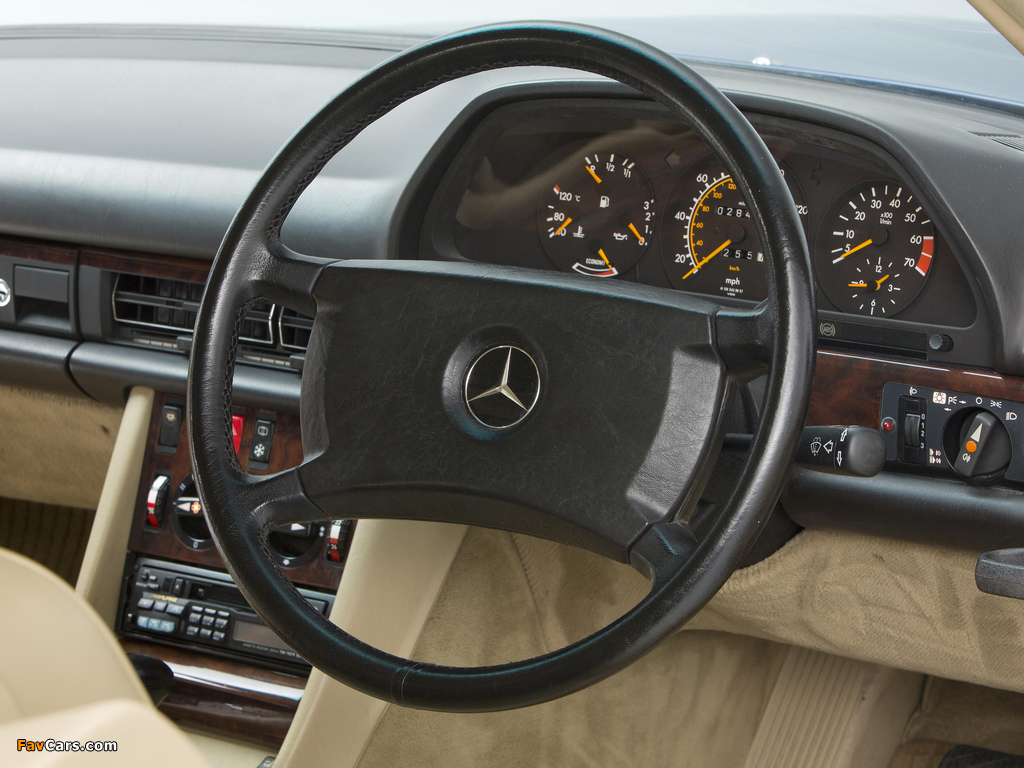 Pictures of Mercedes-Benz 380 SEC UK-spec (C126) 1981–85 (1024 x 768)