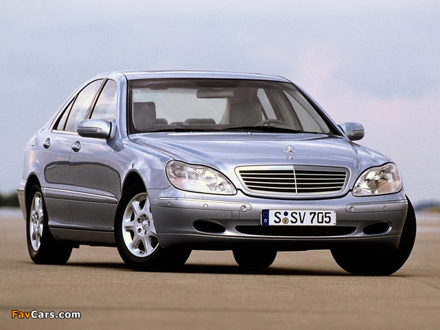 Pictures of Mercedes-Benz S 500 (W220) 1998–2002 (640 x 480)