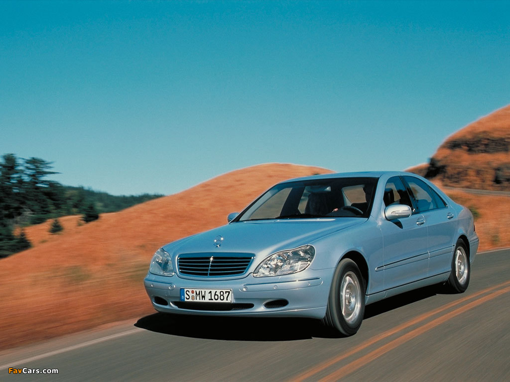 Pictures of Mercedes-Benz S 320 (W220) 1998–2002 (1024 x 768)