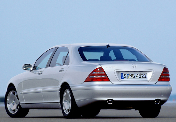 Pictures of Mercedes-Benz S 600 (W220) 1999–2002