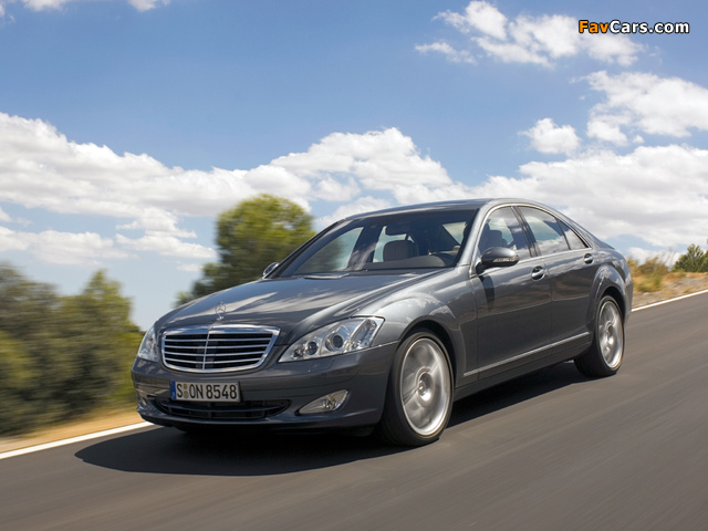 Pictures of Mercedes-Benz S 500 4MATIC (W221) 2006–09 (640 x 480)