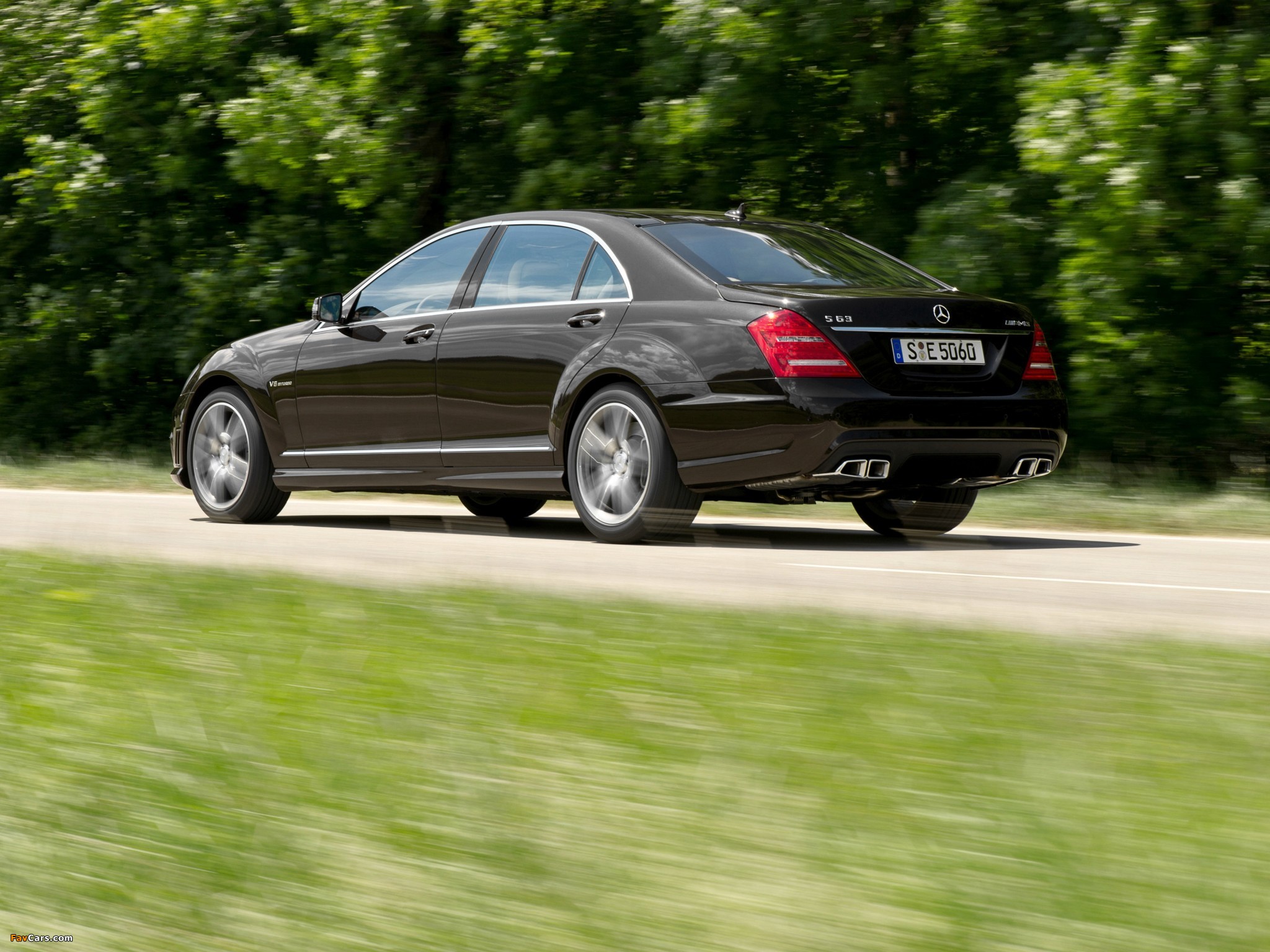 Pictures of Mercedes-Benz S 63 AMG (W221) 2010–13 (2048 x 1536)