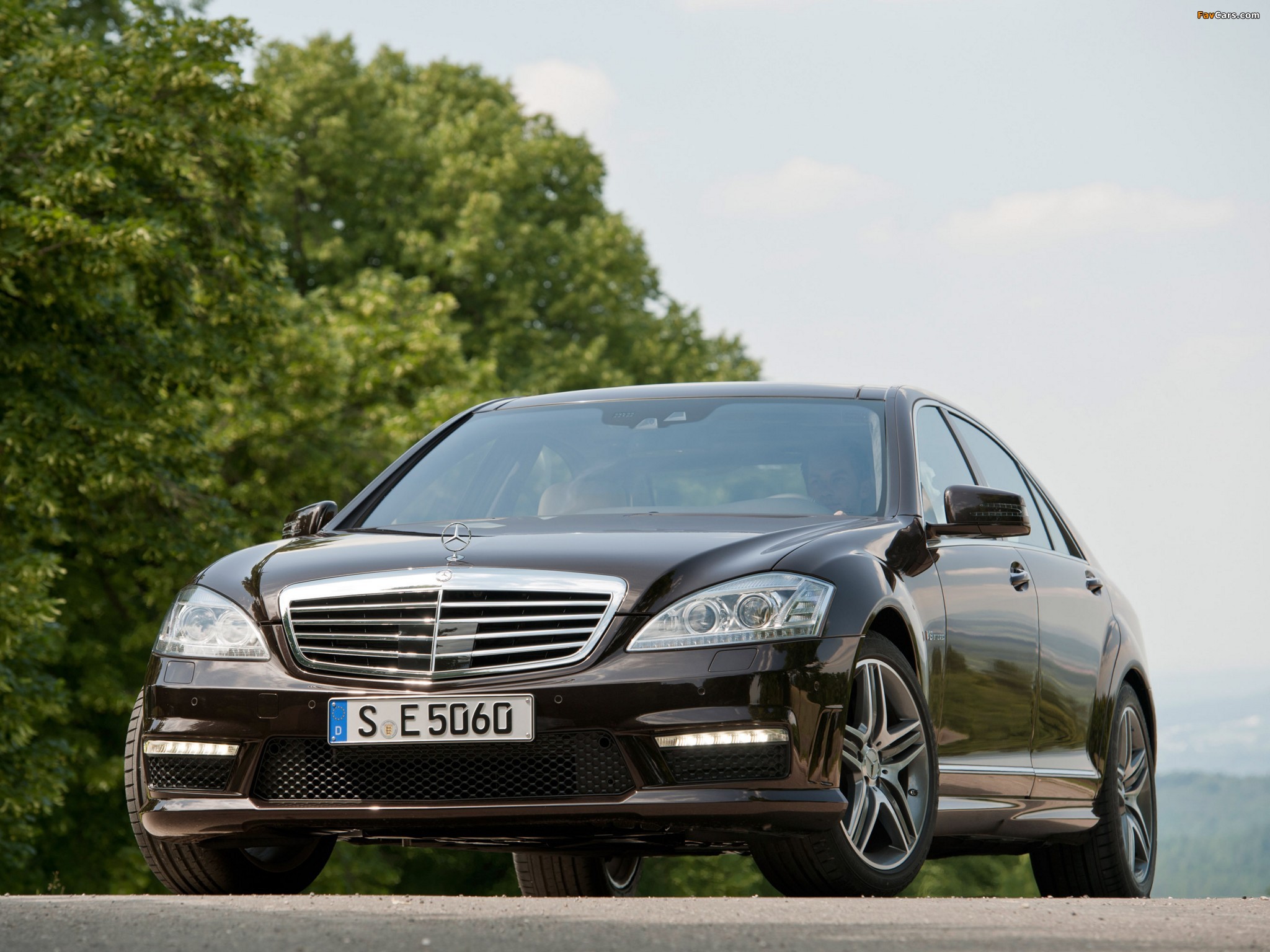 Pictures of Mercedes-Benz S 63 AMG (W221) 2010–13 (2048 x 1536)