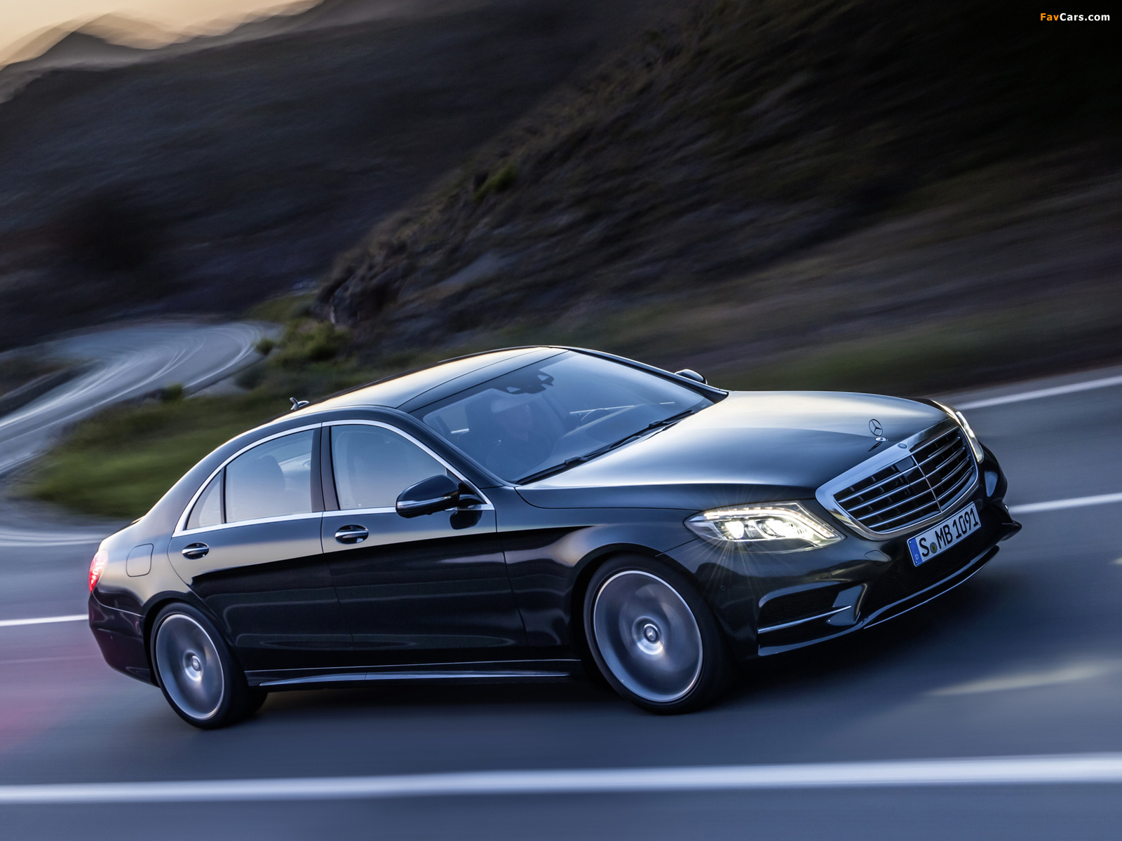 Pictures of Mercedes-Benz S 350 BlueTec AMG Sports Package (W222) 2013 (1600 x 1200)