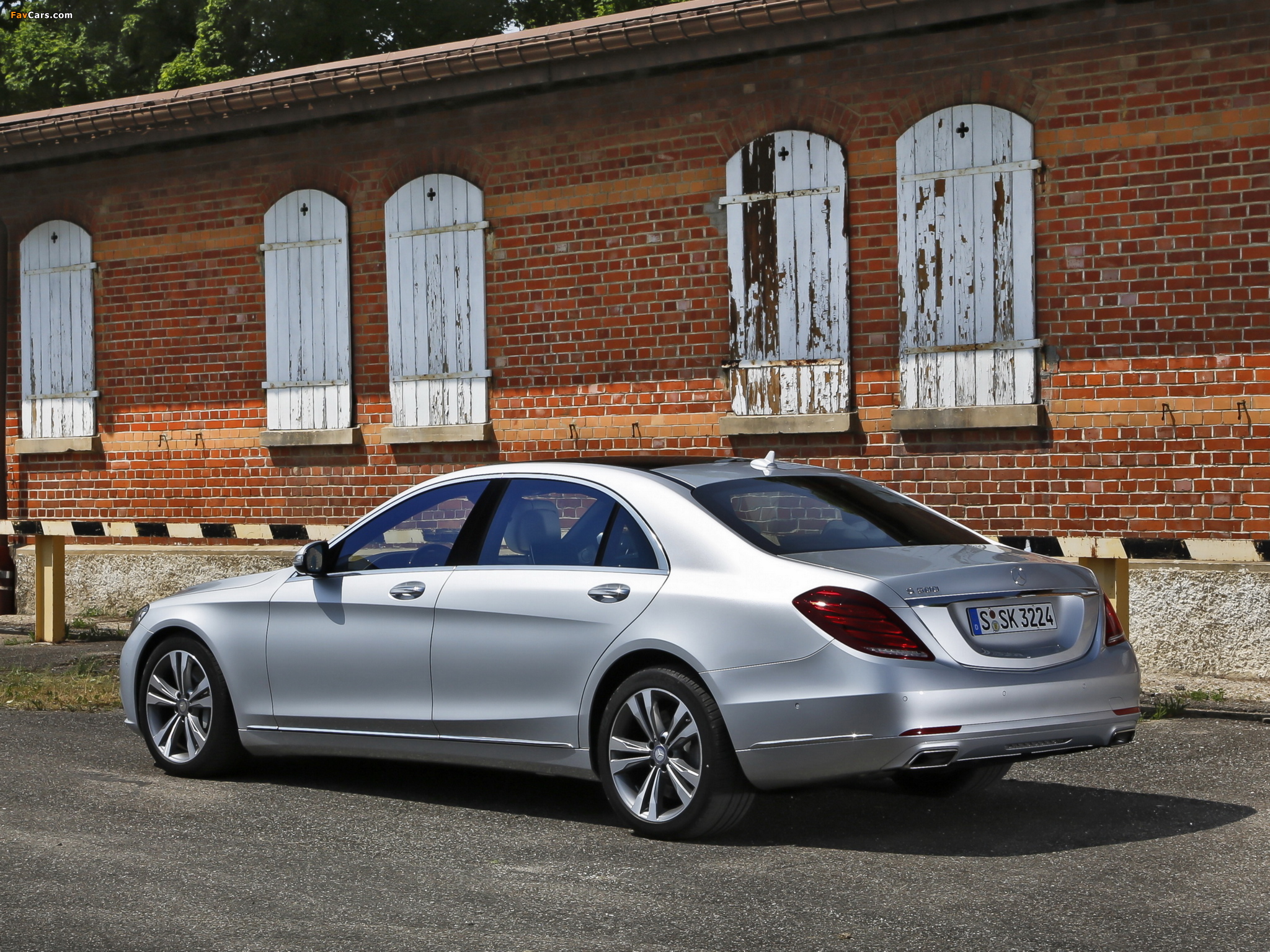 Pictures of Mercedes-Benz S 500 (W222) 2013 (2048 x 1536)