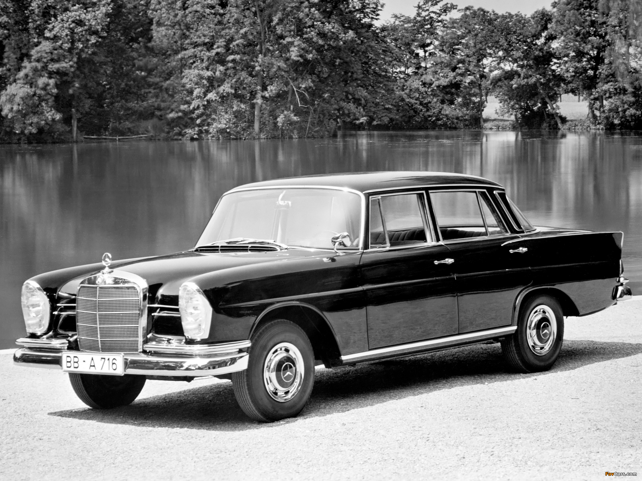 Mercedes-Benz 220 SE (W111) 1959–65 wallpapers (2048 x 1536)