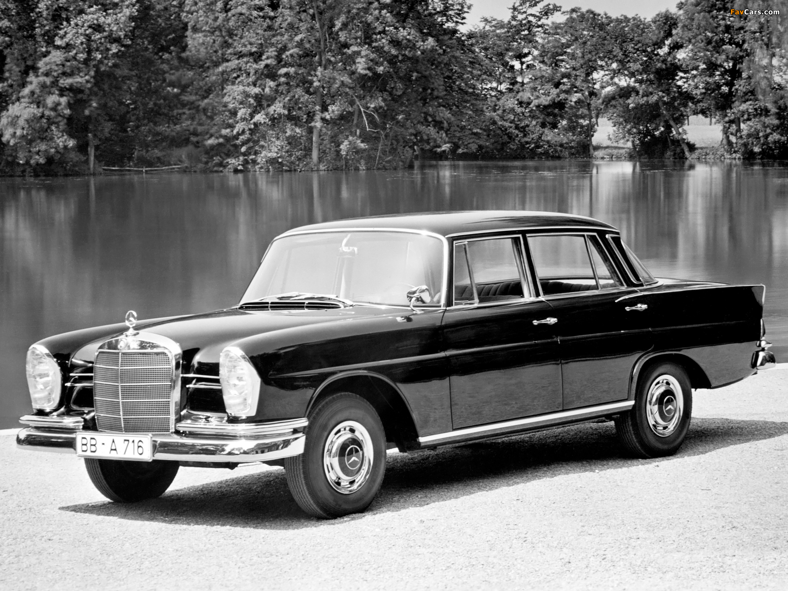 Mercedes-Benz 220 SE (W111) 1959–65 wallpapers (1600 x 1200)