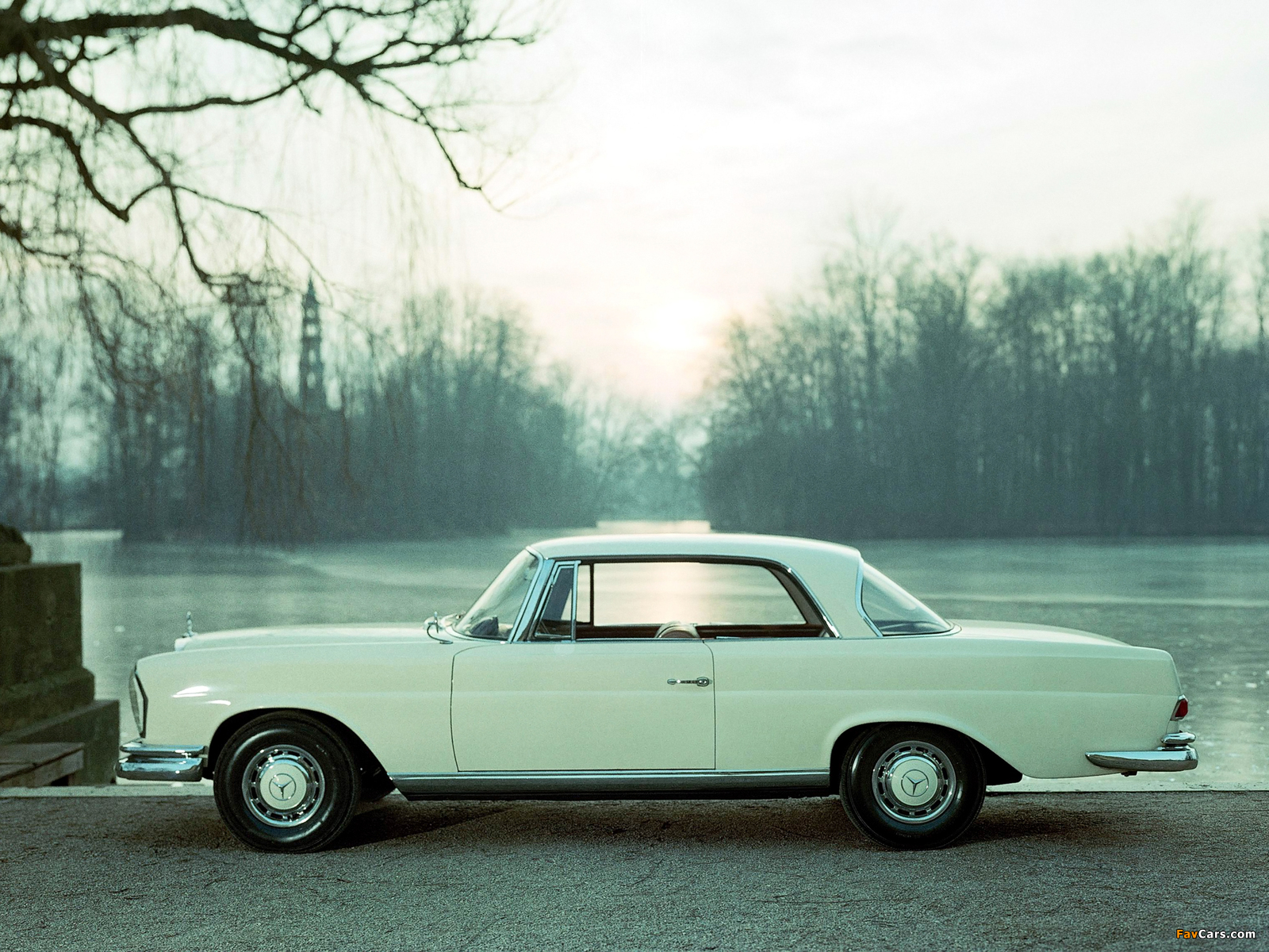 Mercedes-Benz 220 SE Coupe (W111) 1961–65 wallpapers (1600 x 1200)