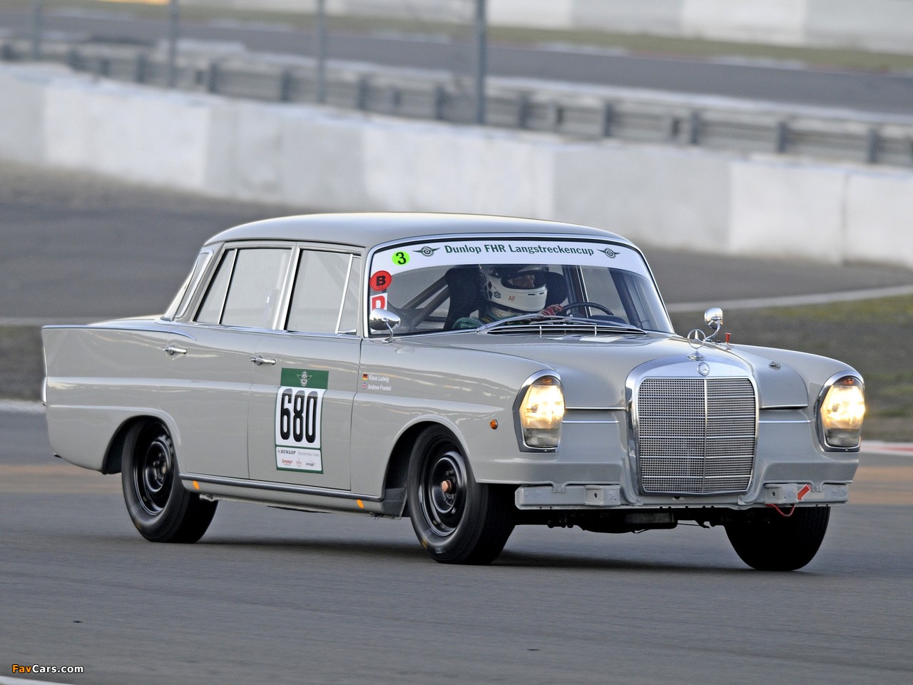 Mercedes-Benz 220 SE Race Car (W111) wallpapers (1280 x 960)