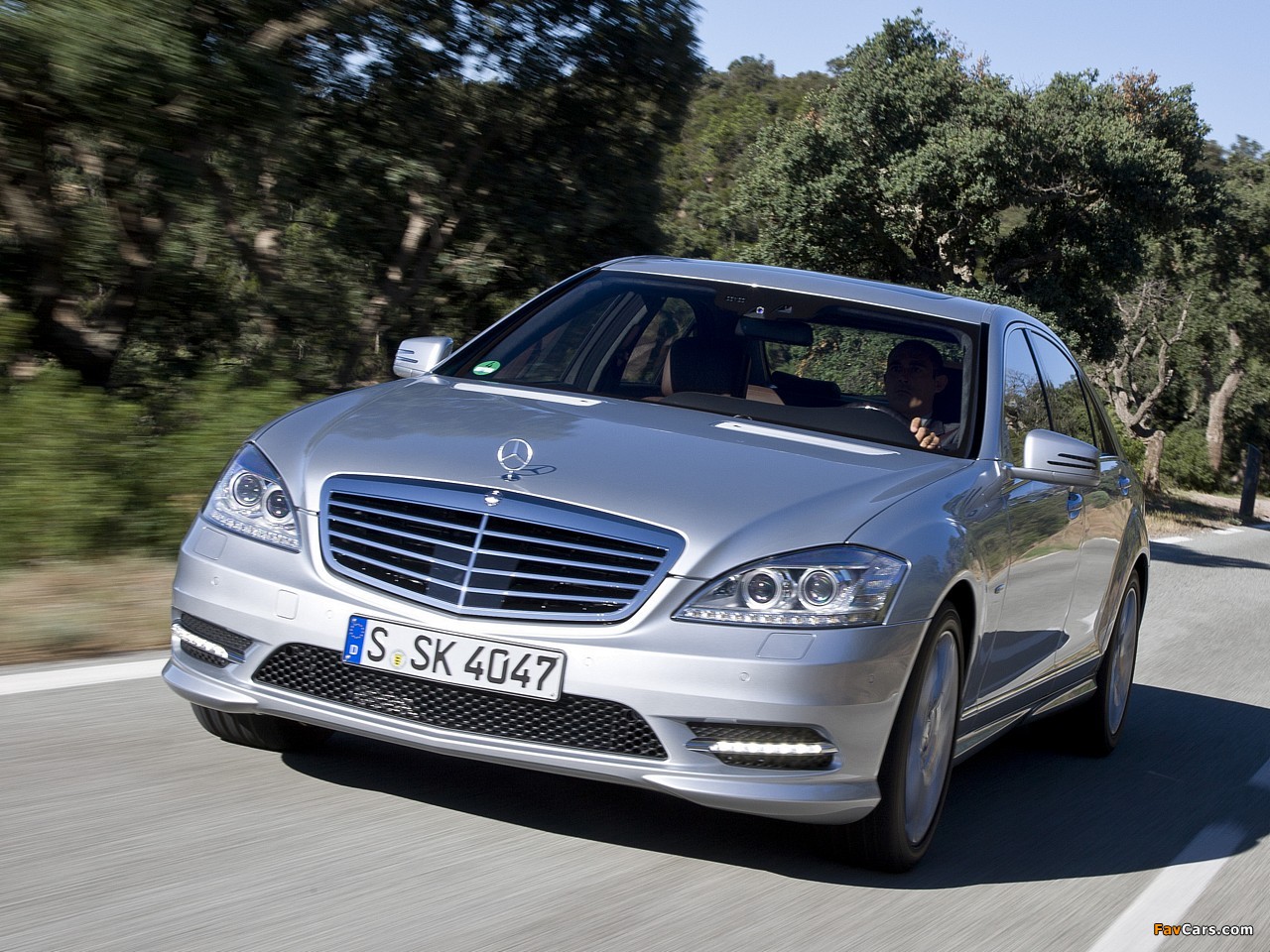 Mercedes-Benz S 350 BlueEfficiency AMG Sports Package (W221) 2010–13 wallpapers (1280 x 960)