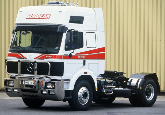 Photos of Mercedes-Benz SK-Series Trucks