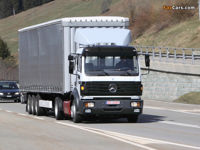 Pictures of Mercedes-Benz SK1831 1988–98 (640 x 480)