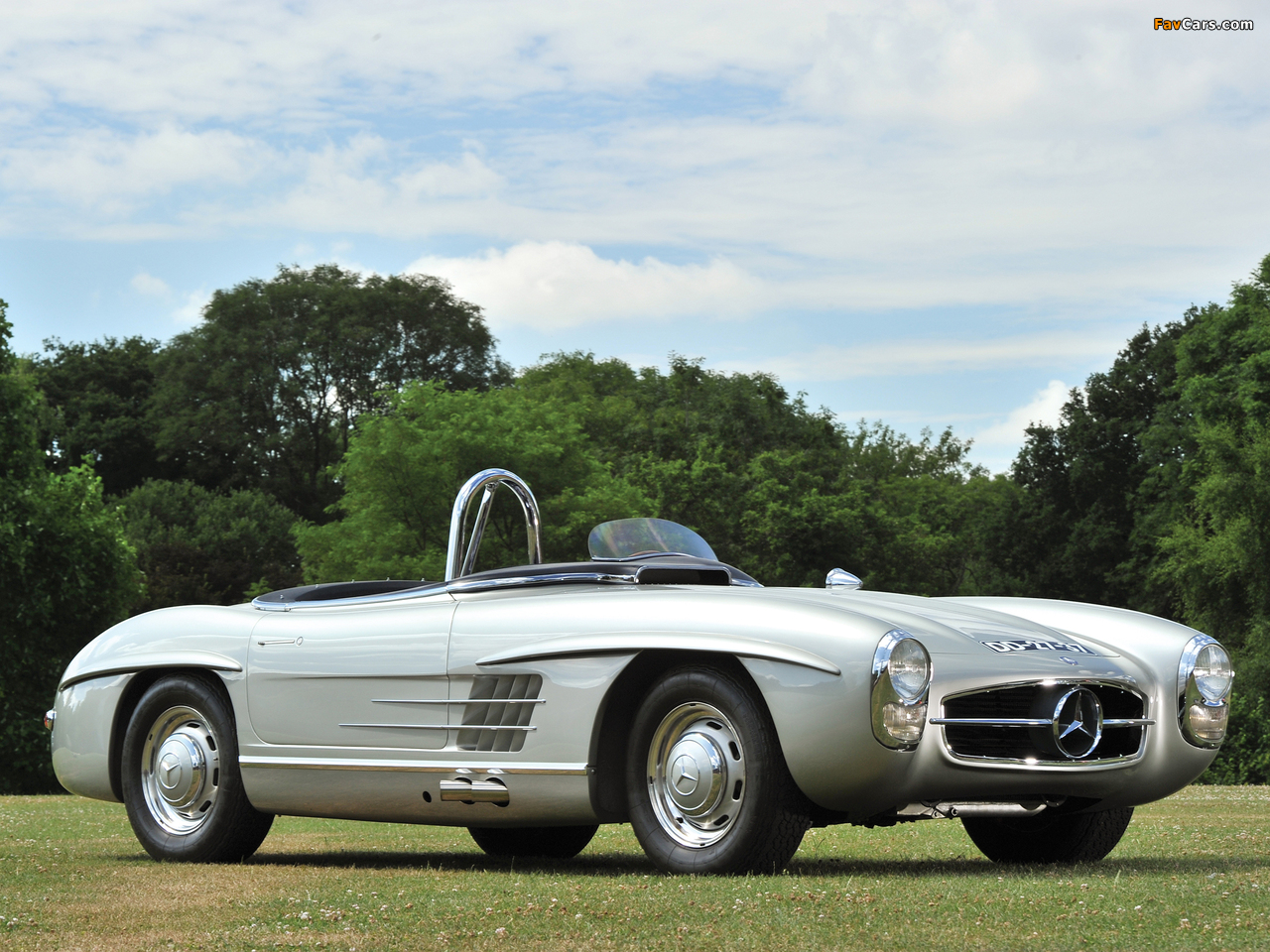 Images of Mercedes-Benz 300 SLS (W198) 1957 (1280 x 960)