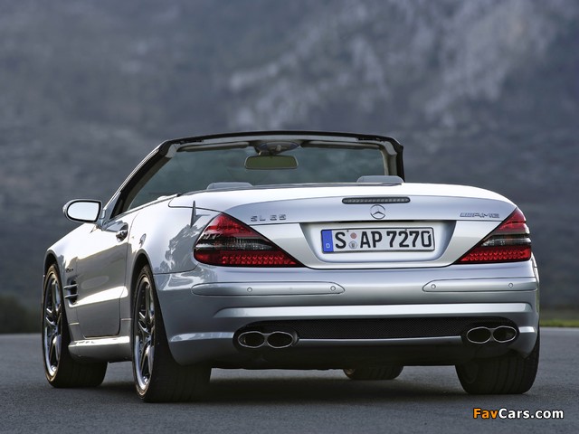Images of Mercedes-Benz SL 65 AMG (R230) 2004–08 (640 x 480)