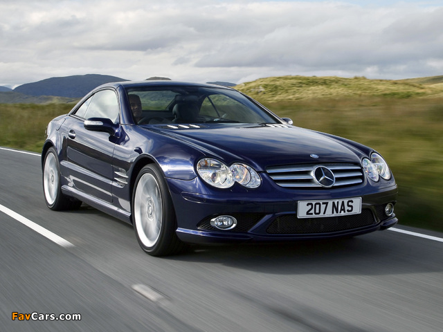 Images of Mercedes-Benz SL 500 Sports Package UK-spec (R230) 2005–08 (640 x 480)