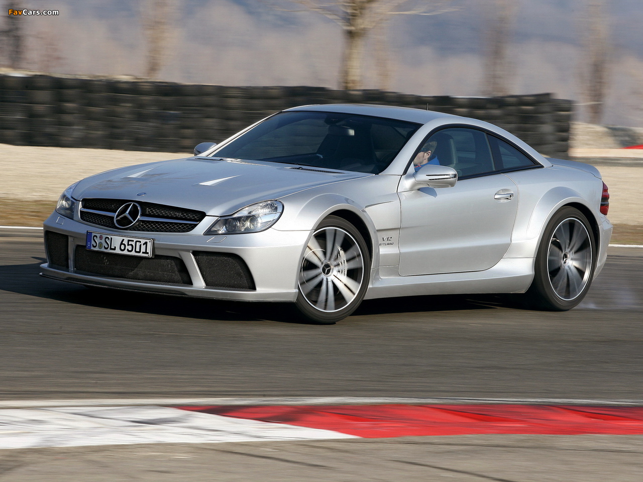 Images of Mercedes-Benz SL 65 AMG Black Series (R230) 2008 (1280 x 960)