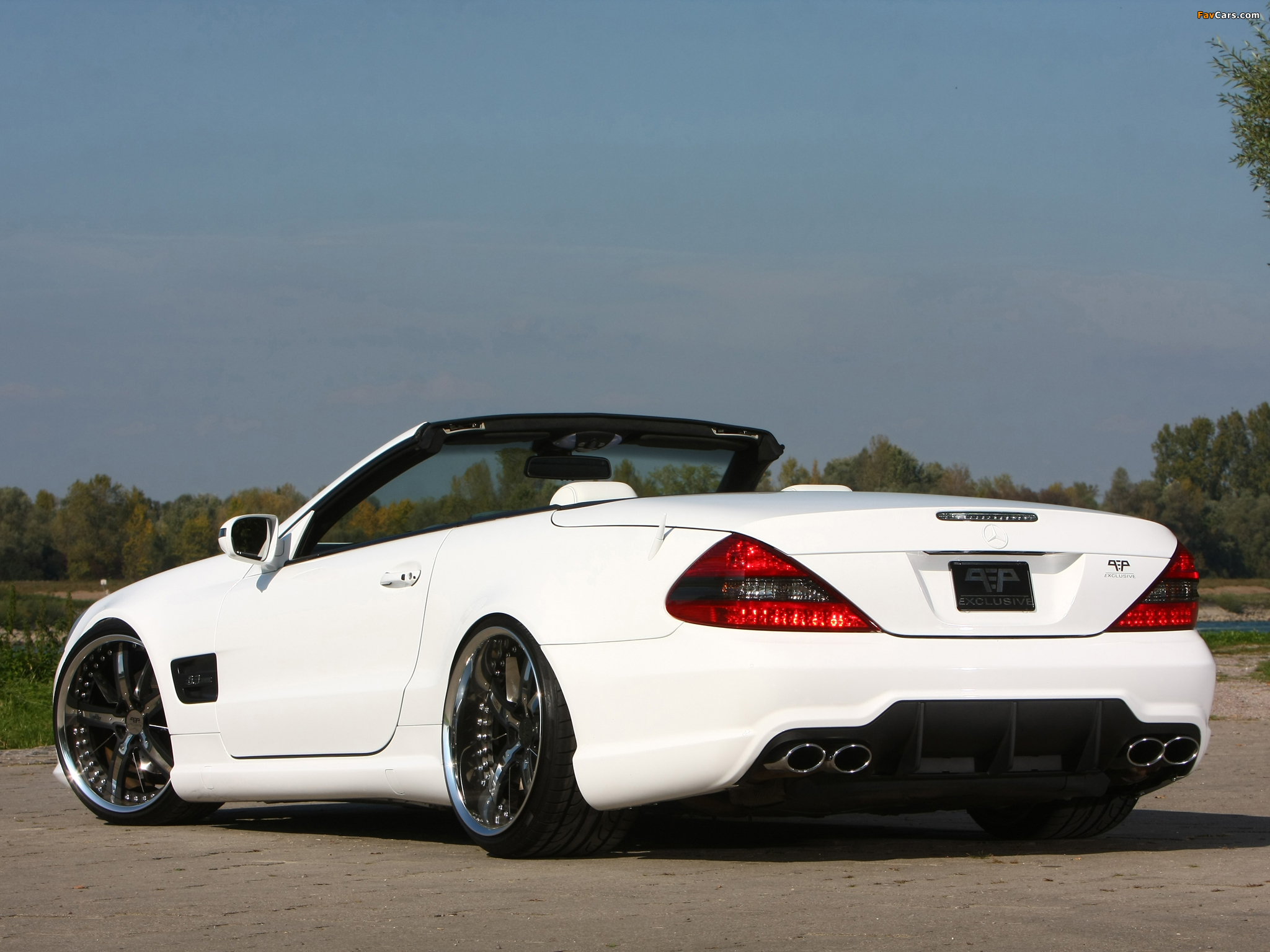Images of PP Exclusive Mercedes-Benz SL 63 AMG (R230) 2011 (2048 x 1536)