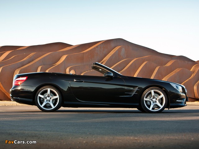 Images of Mercedes-Benz SL 500 AMG Sports Package UK-spec (R231) 2012 (640 x 480)