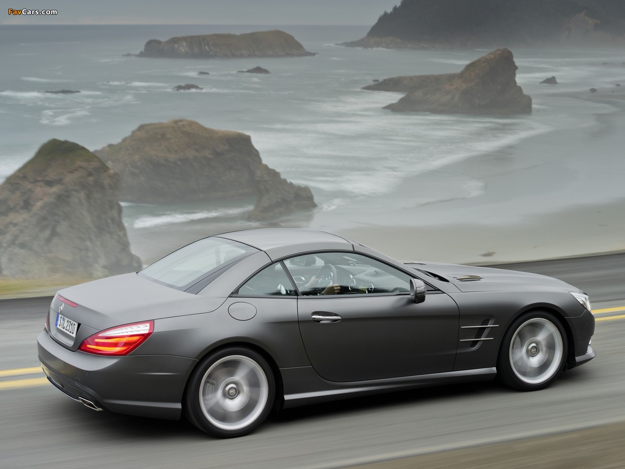 Images of Mercedes-Benz SL 500 AMG Sports Package (R231) 2012 (1280 x 960)