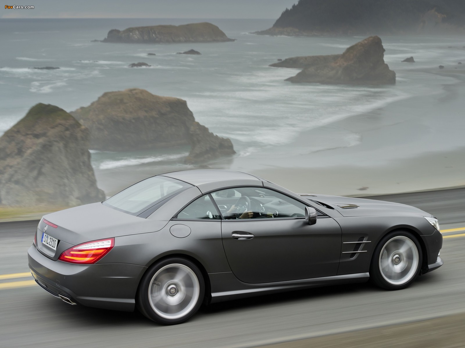 Images of Mercedes-Benz SL 500 AMG Sports Package (R231) 2012 (1600 x 1200)