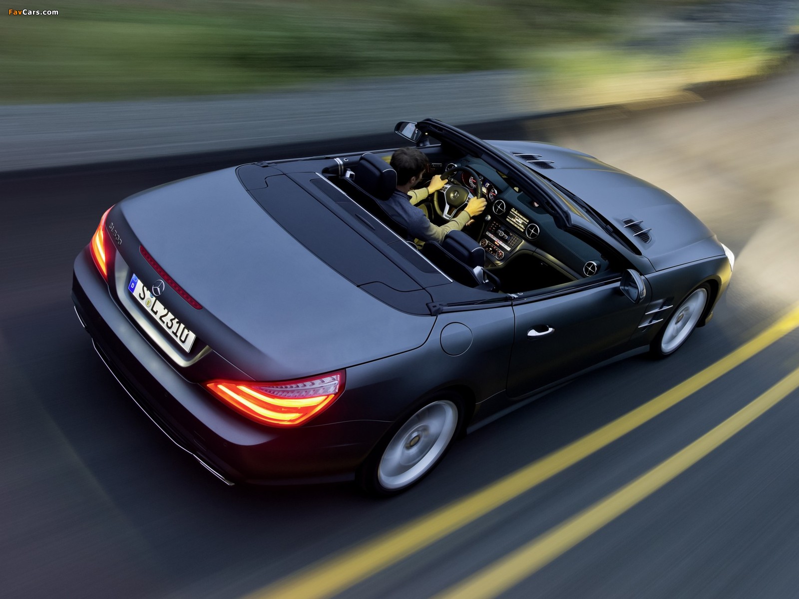 Images of Mercedes-Benz SL 500 AMG Sports Package (R231) 2012 (1600 x 1200)