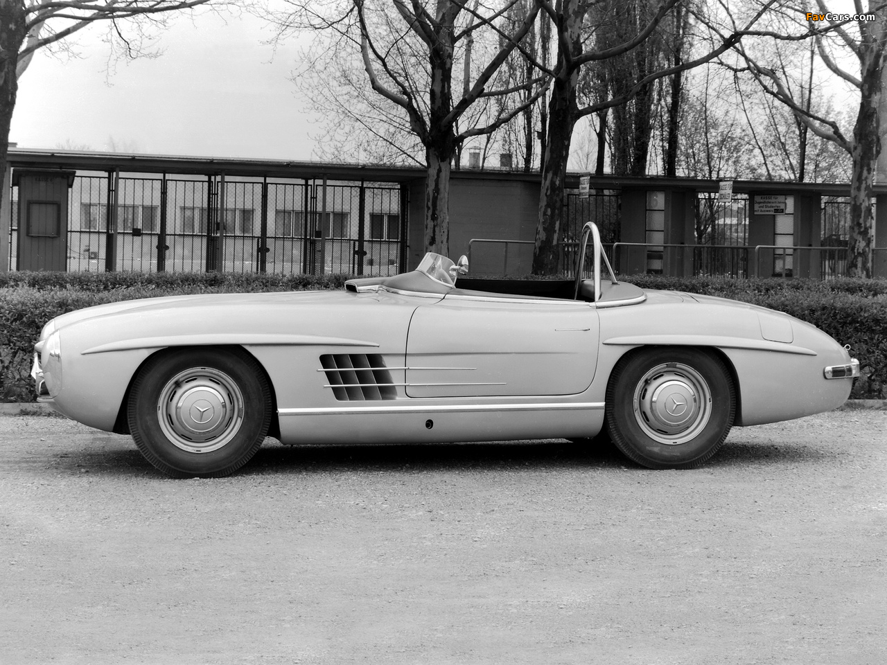 Mercedes-Benz 300 SLS (W198) 1957 pictures (1280 x 960)