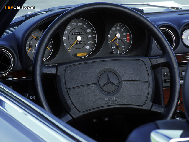 Mercedes-Benz SL-Klasse (R107) 1971–89 pictures (640 x 480)