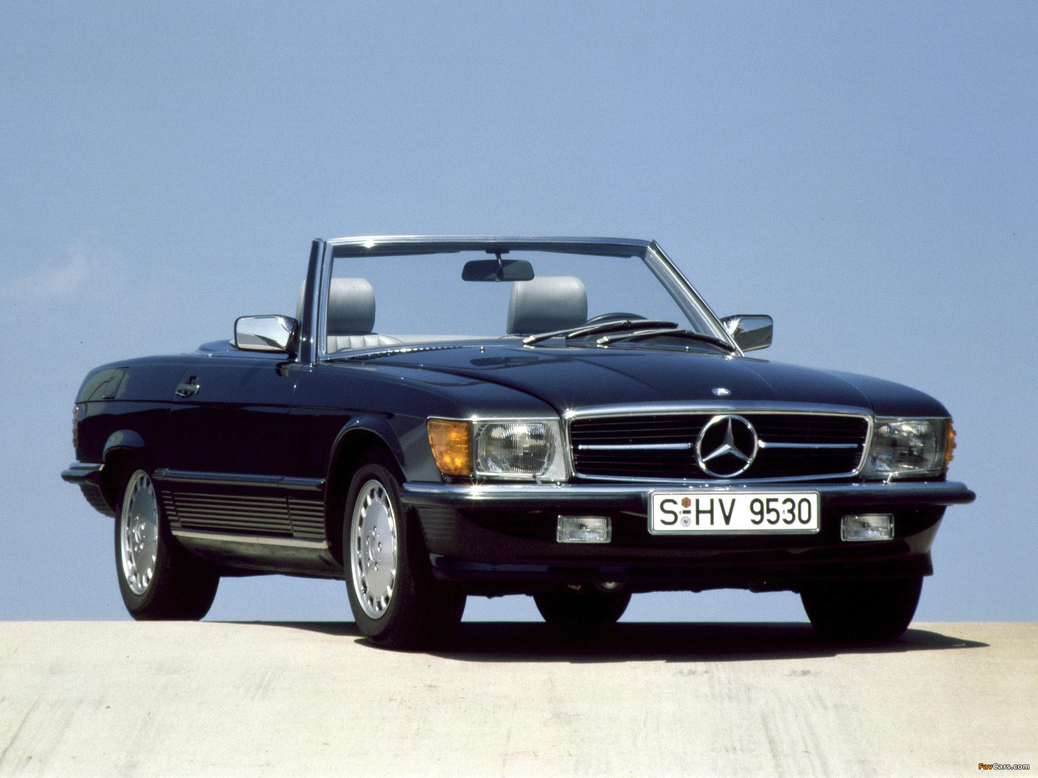 Mercedes-Benz 500 SL (R107) 1980–85 photos (2048 x 1536)