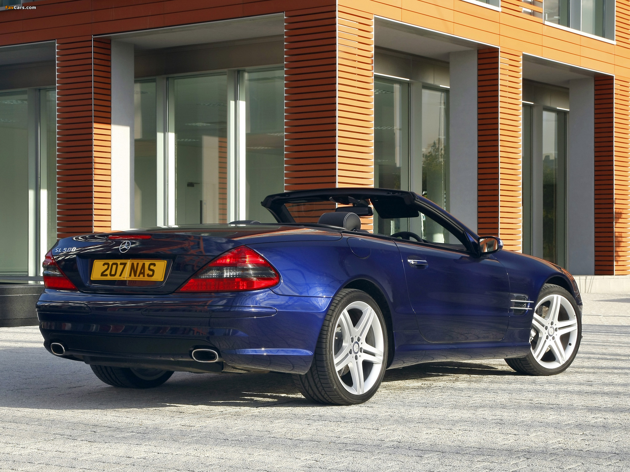 Mercedes-Benz SL 500 Sports Package UK-spec (R230) 2005–08 photos (2048 x 1536)