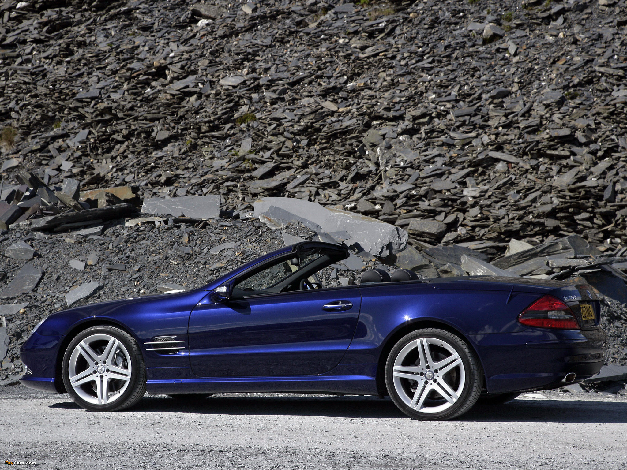 Mercedes-Benz SL 500 Sports Package UK-spec (R230) 2005–08 pictures (2048 x 1536)